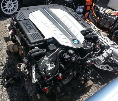  BMW N74B60 :  8